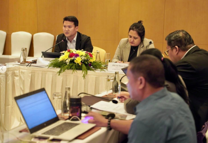 ໃນຕອນເຊົ້າຂອງວັນທີ 23 ມັງກອນ 2025 ໜ່ວຍງານຄຸ້ມຄອງໂຄງການ ໄດ້ຈັດກອງປະຊຸມຄະນະຊີ້ນໍາ ແລະ ຄຸ້ມຄອງການຈັດຕັ້ງປະຕິບັດ ພາຍໃຕ້ໂຄງການ ສ້າງຄວາມເຂັ້ມແຂງ ຂອງ ສປປ ລາວ